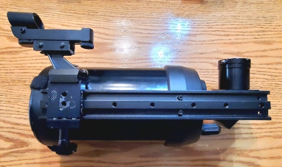 Finder-saddle-mounted.jpg